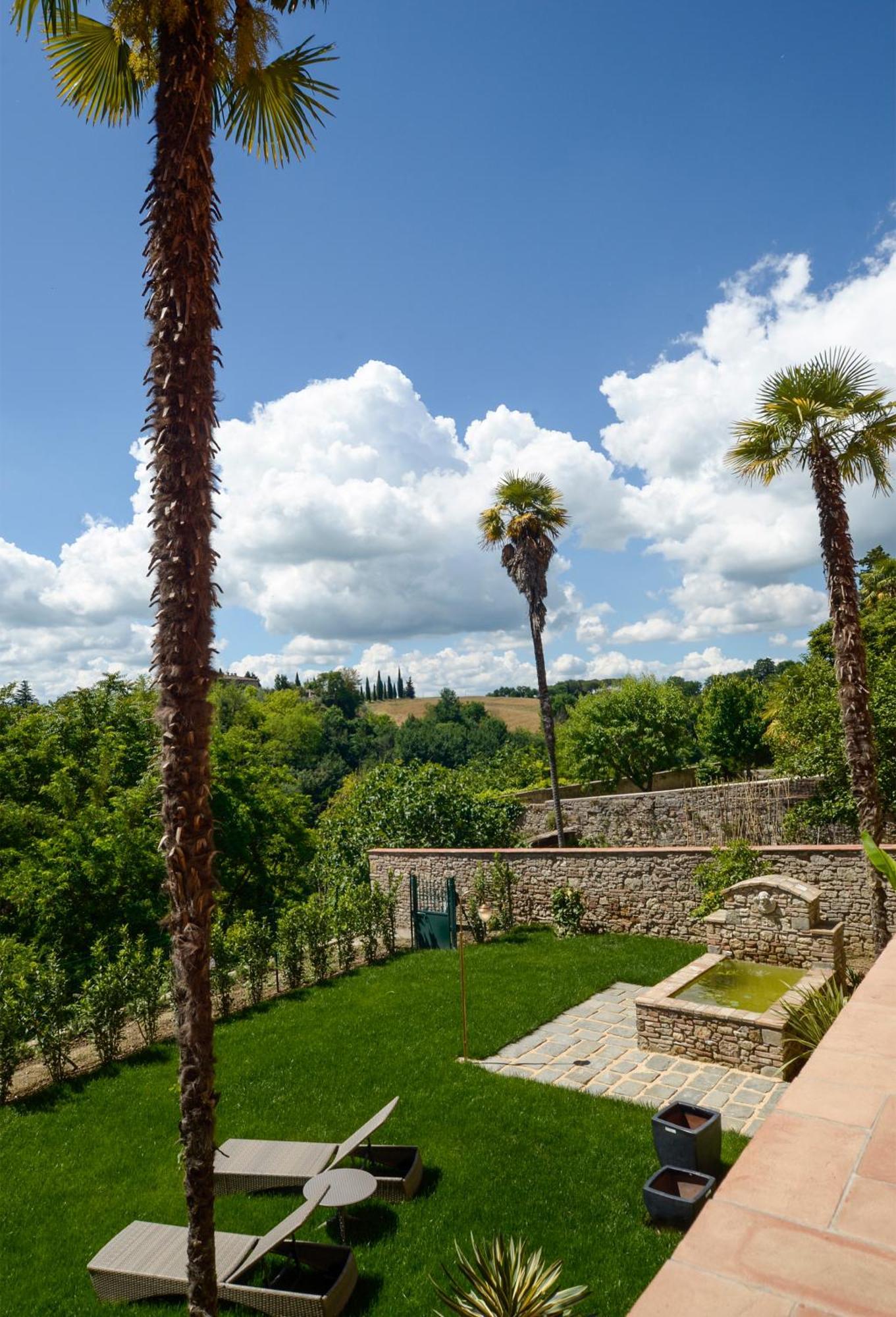 Palazzo Pacini Hotel Colle Val D'Elsa Exterior photo